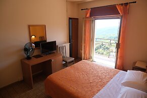 Amelia Dream View