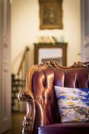 Baroque Hostel & Coworking