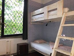 Baroque Hostel & Coworking
