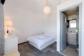 Katris Apartments