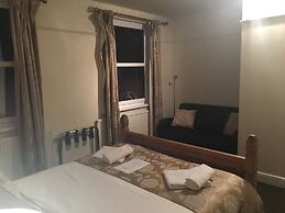 Gillygate Guest House