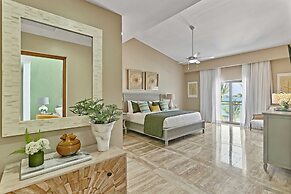 Costa Atlantica Beach Condos