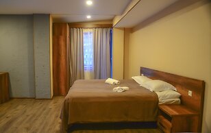 Loft Hotel
