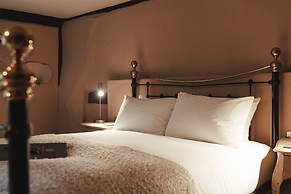 The Woolpack Hotel