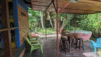 Tree House Beachfront Lodge