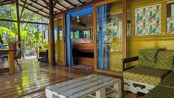 Tree House Beachfront Lodge