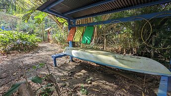 Tree House Beachfront Lodge