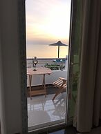 Cecelia Resort