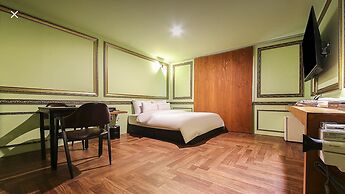 Hotel Bath