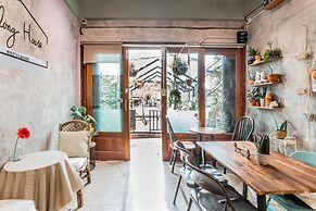 Klong House Hostel
