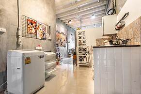 Klong House Hostel