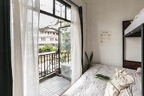 Klong House Hostel