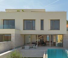 Acadia Beach Villas & Apartments, Slatine