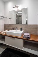 Acadia Beach Villas & Apartments, Slatine