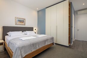 Acadia Beach Villas & Apartments, Slatine