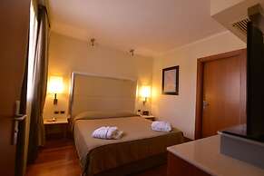 Hotel Airone
