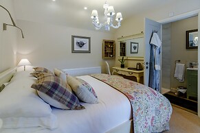 The Grousemoor Country House