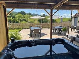 The Grousemoor Country House