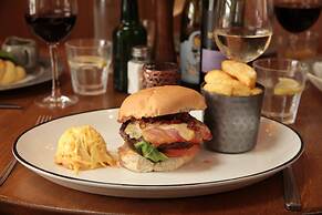 The Erskine Arms