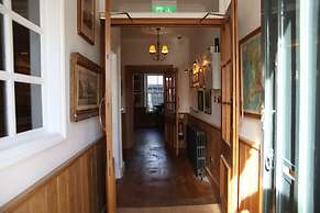 The Erskine Arms