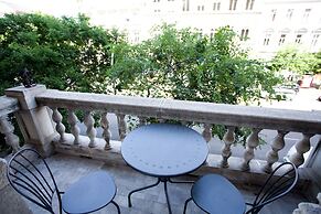 Budapest Easy Flat - Teresa Lux Apartment