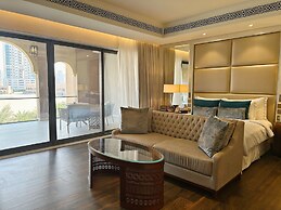 Royal Saray Resort