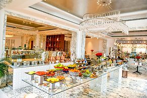 Royal Saray Resort