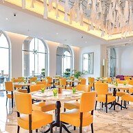 Royal Saray Resort