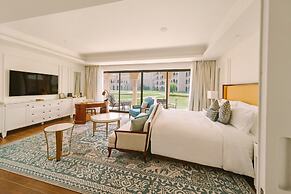 Royal Saray Resort