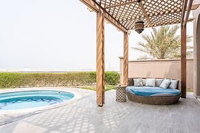 Royal Saray Resort