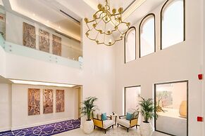 Royal Saray Resort