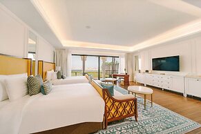 Royal Saray Resort