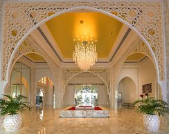 Royal Saray Resort