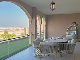 Royal Saray Resort