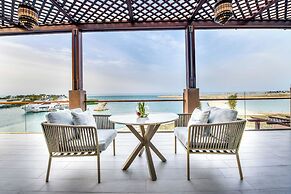 Royal Saray Resort