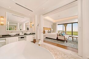 Royal Saray Resort