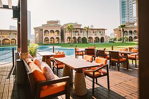 Royal Saray Resort