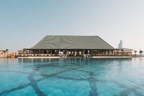 Royal Saray Resort