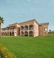 Royal Saray Resort