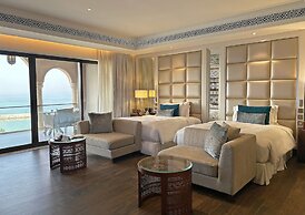 Royal Saray Resort