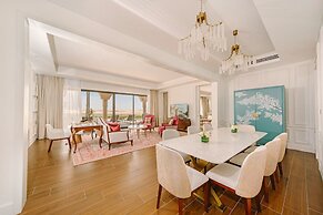 Royal Saray Resort