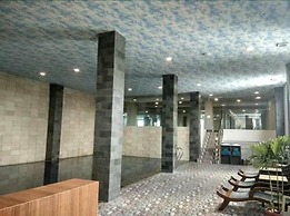 Pyramid Suites