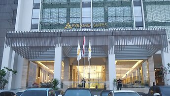 Pyramid Suites