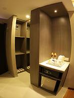 Pyramid Suites