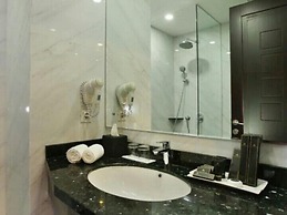 Pyramid Suites