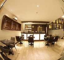 Pyramid Suites