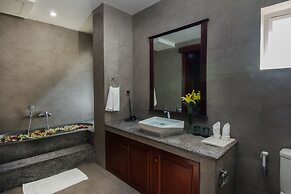 Anachak Angkor Suite