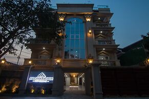 Anachak Angkor Suite