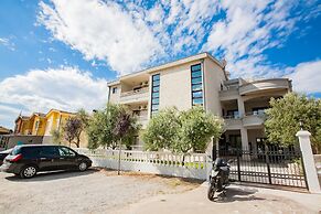 Apartments Nilaj