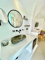 Cave Suites